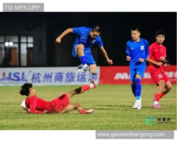 杭州足球队在邀请赛中的实力展现与战术分析 杭州足球队在邀请赛中的实力展现与战术分析