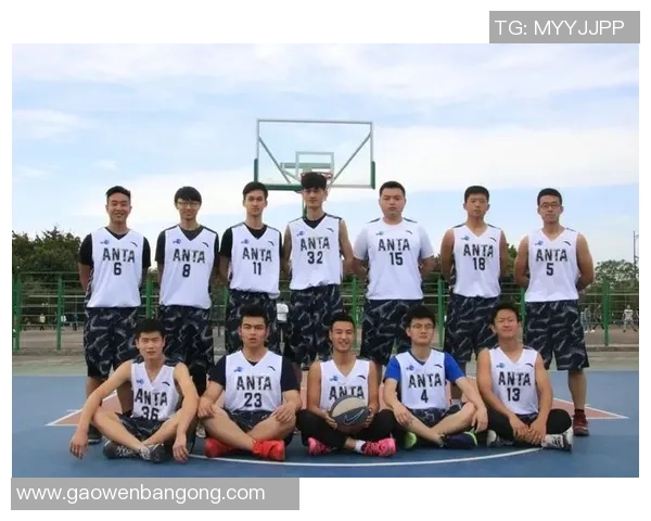 重庆篮球队实力强劲荣登全国排行榜第三名引发热议 重庆篮球队实力强劲荣登全国排行榜第三名引发热议