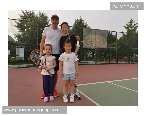 杨静专访：回顾网球历程_1